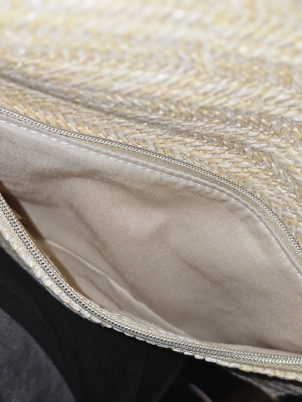 Dior Straw Pearl PurseTrim Shoulder Bag in Beige - Picture 9 of 15